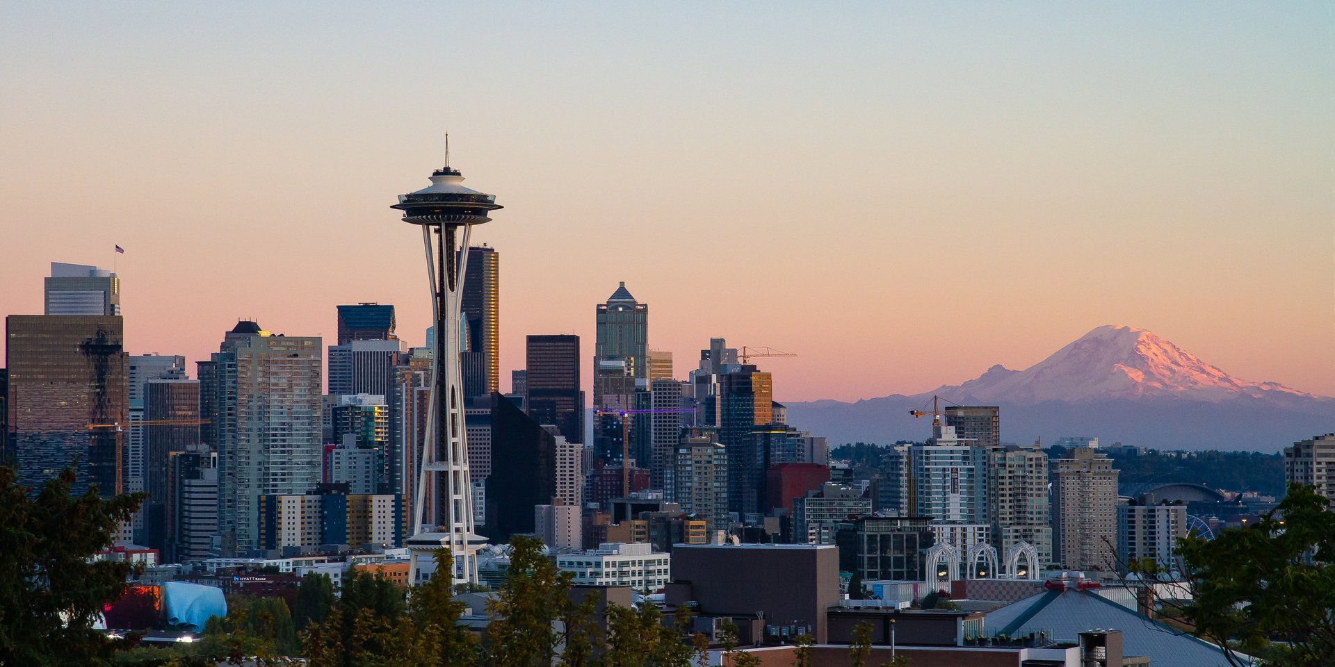 Kerry Park Seattle skyline view - Image from Wikimedia Commons: https://commons.wikimedia.org/wiki/File:Seattle_Kerry_Park_Skyline.jpg