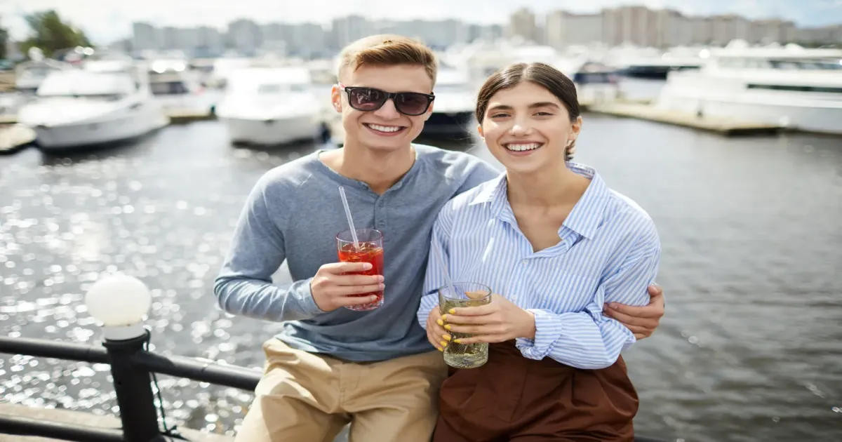 Couples dining and enjoying historic neighborhoods in Baltimore - romantic restaurants and local cuisine perfect for date nights