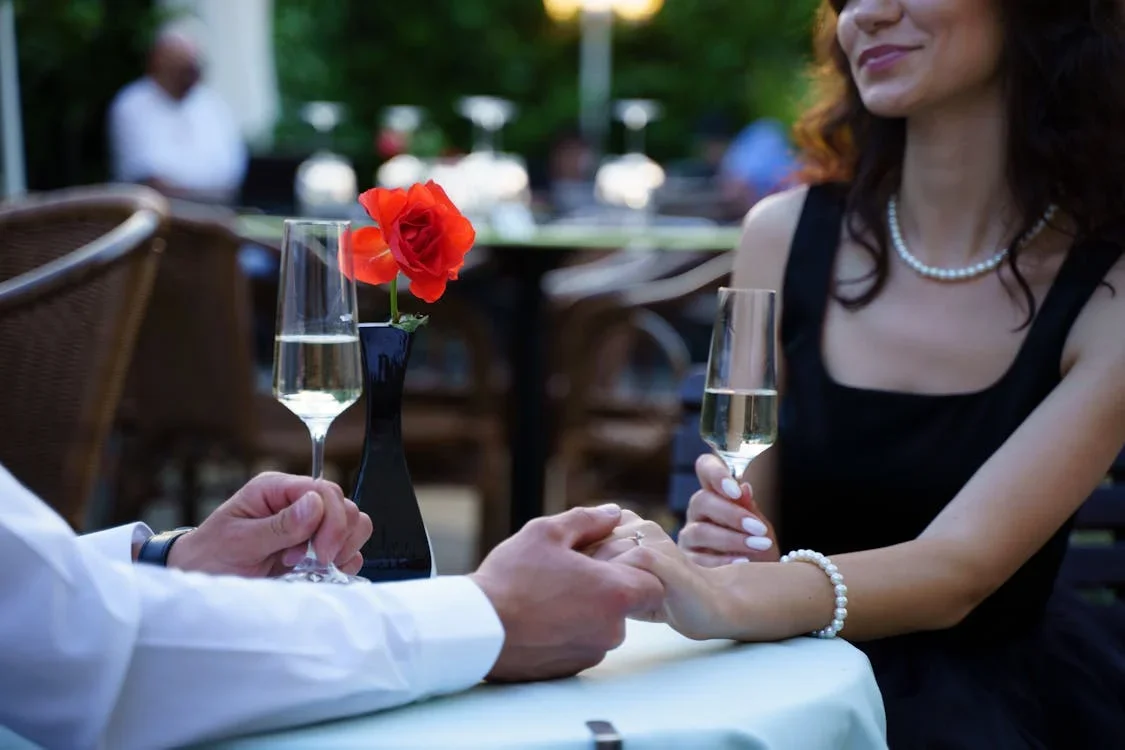 Couples dining and enjoying the food & havana street in Aurora - romantic restaurants and local cuisine perfect for date nights