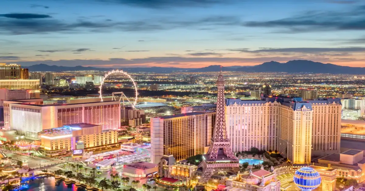 50+ Best Las Vegas Date Ideas: Beyond the Strip - Local date spots and romantic venues guide