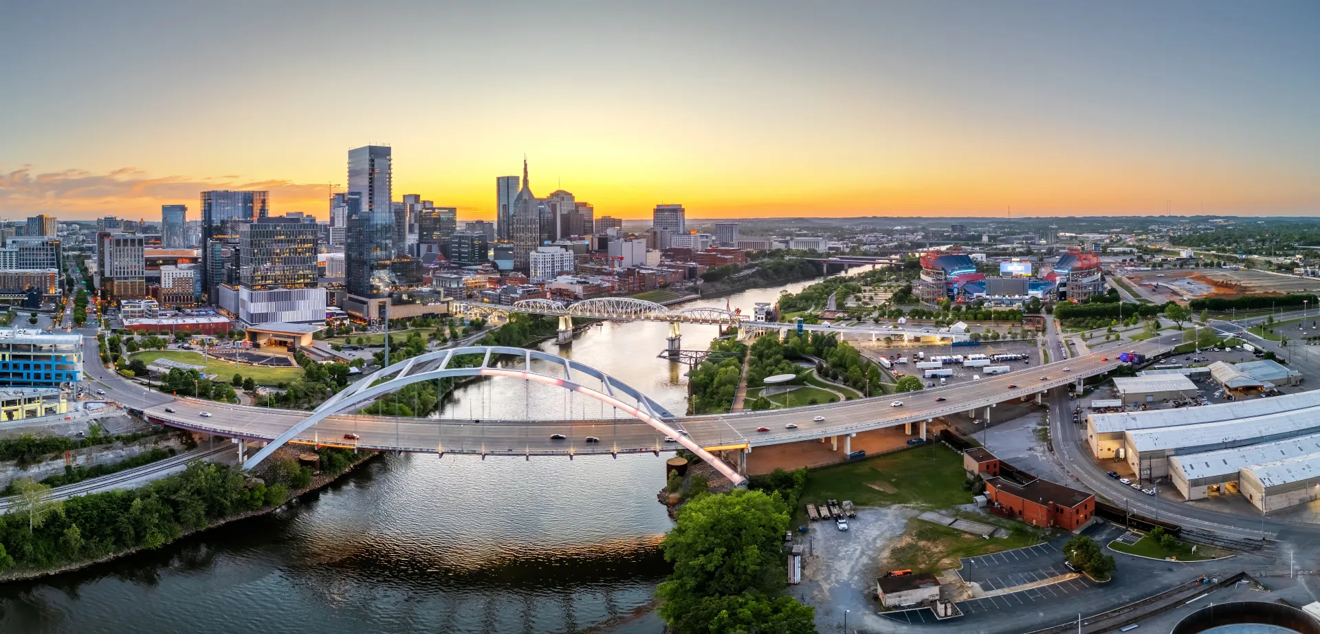 Beautiful Nashville green spaces attractions and activities - seasonal romantic experiences for couples throughout the year