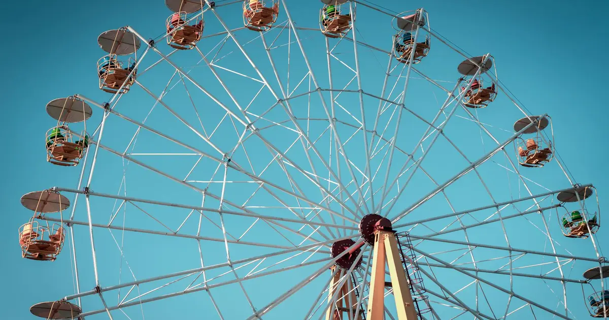 Santa Monica Pier Ferris wheel sunset couples date LA