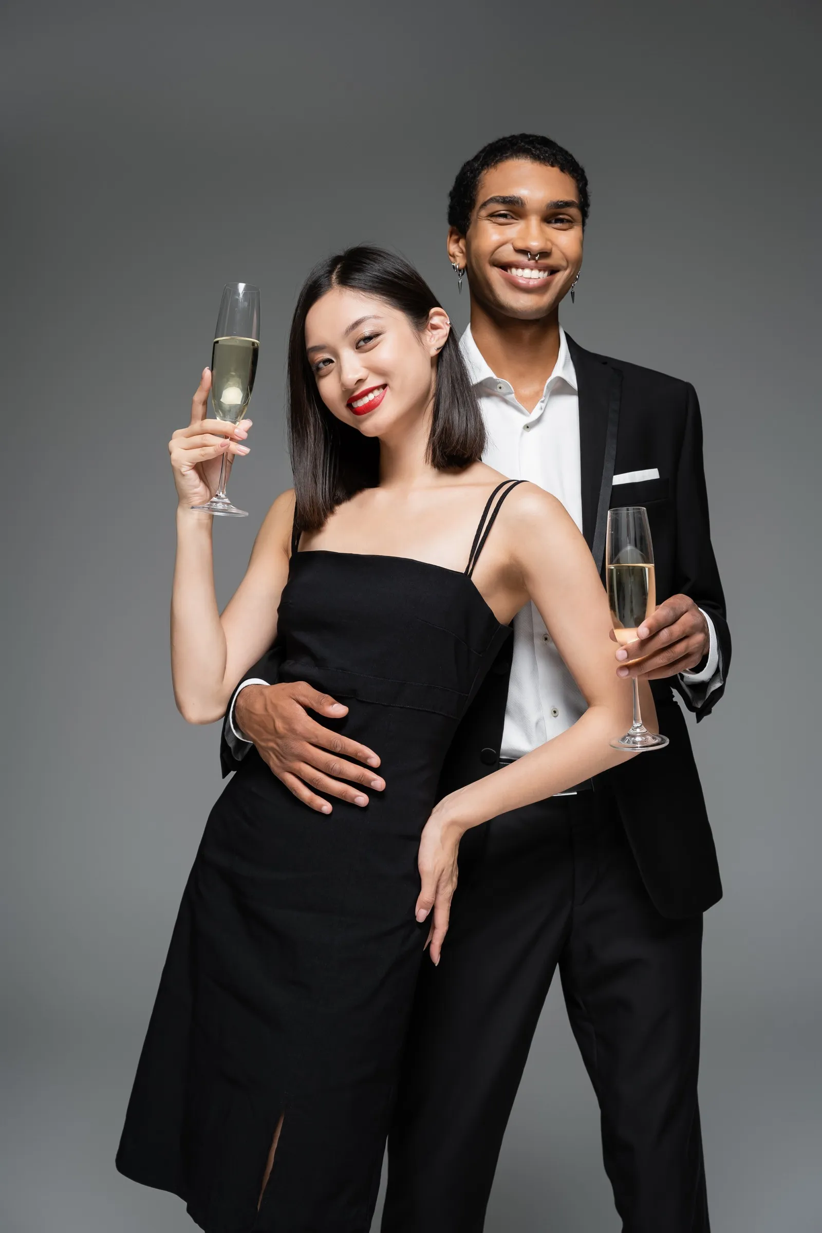 How to Plan the Perfect Anniversary Date - Romantic date tips and relationship advice guide