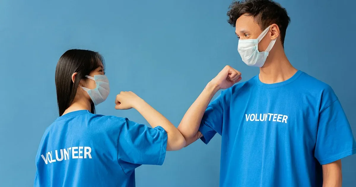 Couples volunteering together on a meaningful group date