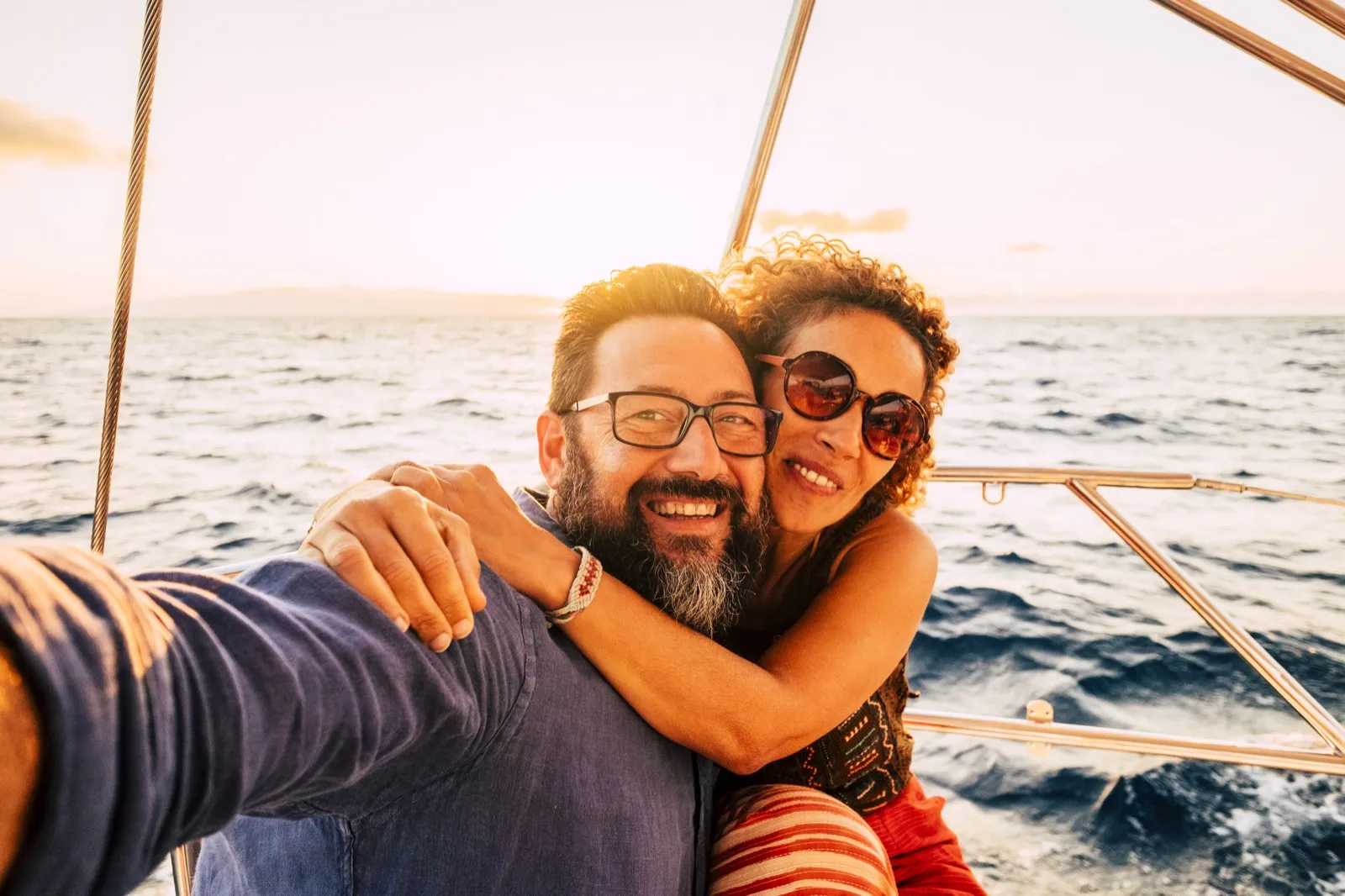 Couple on a scenic boat tour through the Winter Park chain of lakes