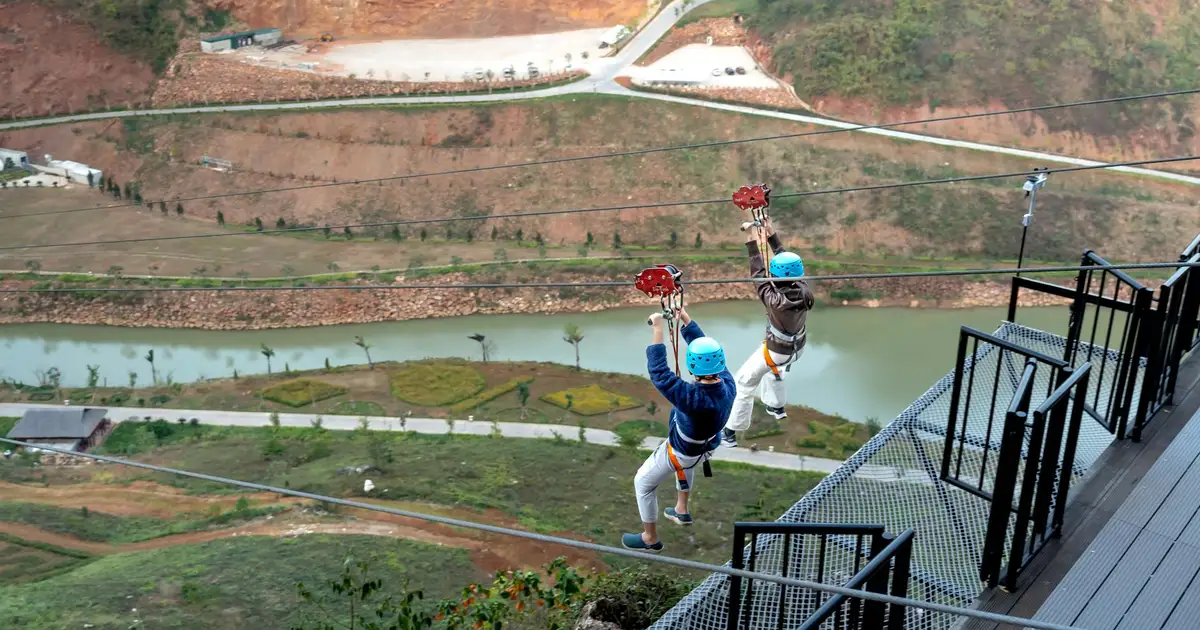 Mt Hood Skibowl Adventure Park summer alpine slide zip line