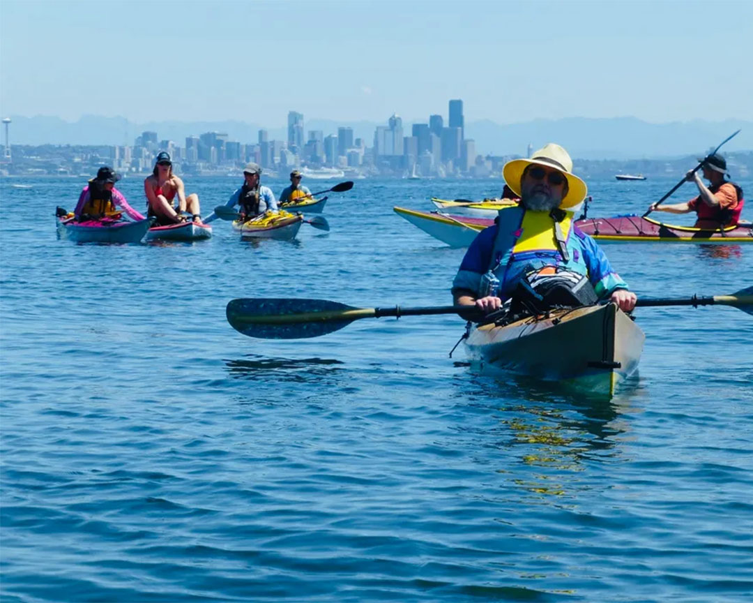 Romantic entertainment setting with intimate atmosphere