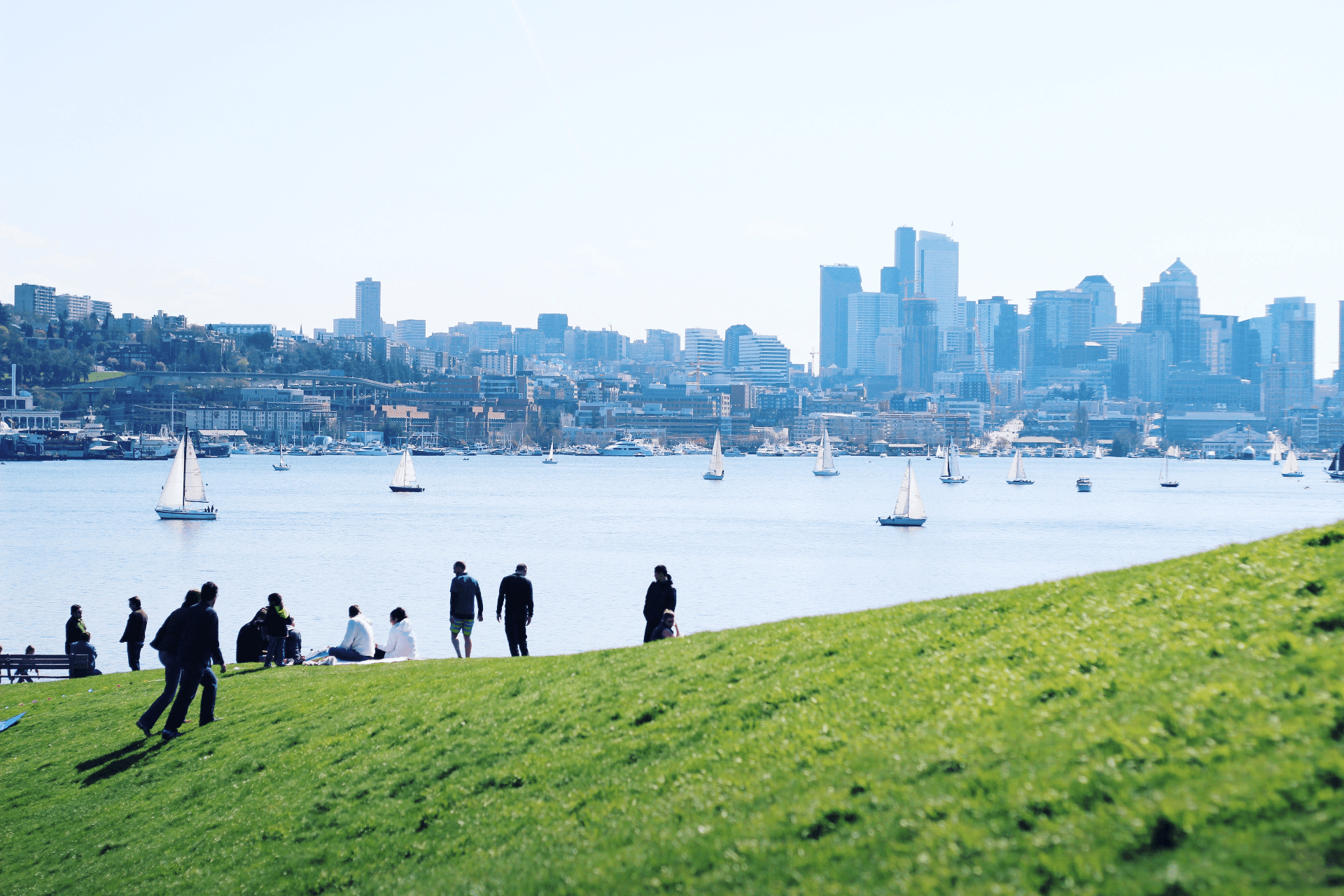 Couple enjoying free hiking date with playful trail bingo game